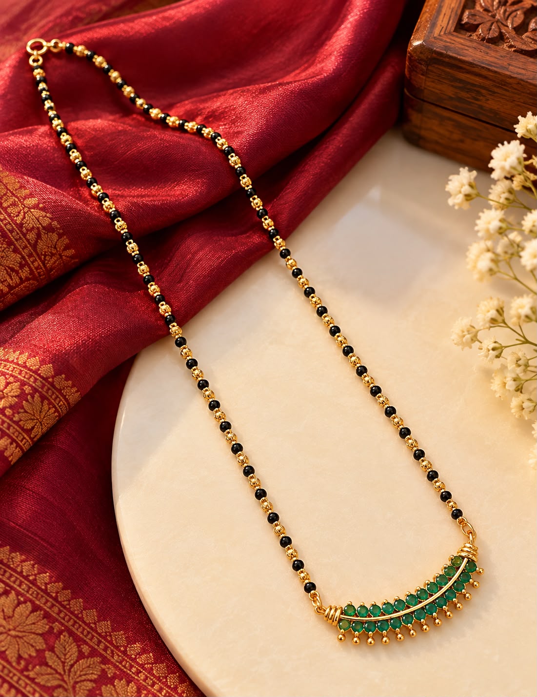 Green locket Karimani